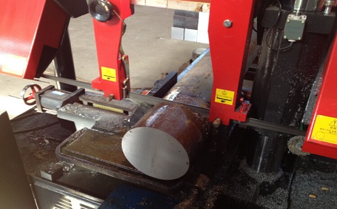 江汉卧式带锯床加工时出现明显振荡如何排查？